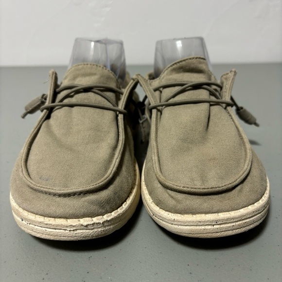 Hey Dude Women's Khaki Color Neutral Wendy Grey Size 8 Slip On Casual Sneaker - Picture 9 of 9